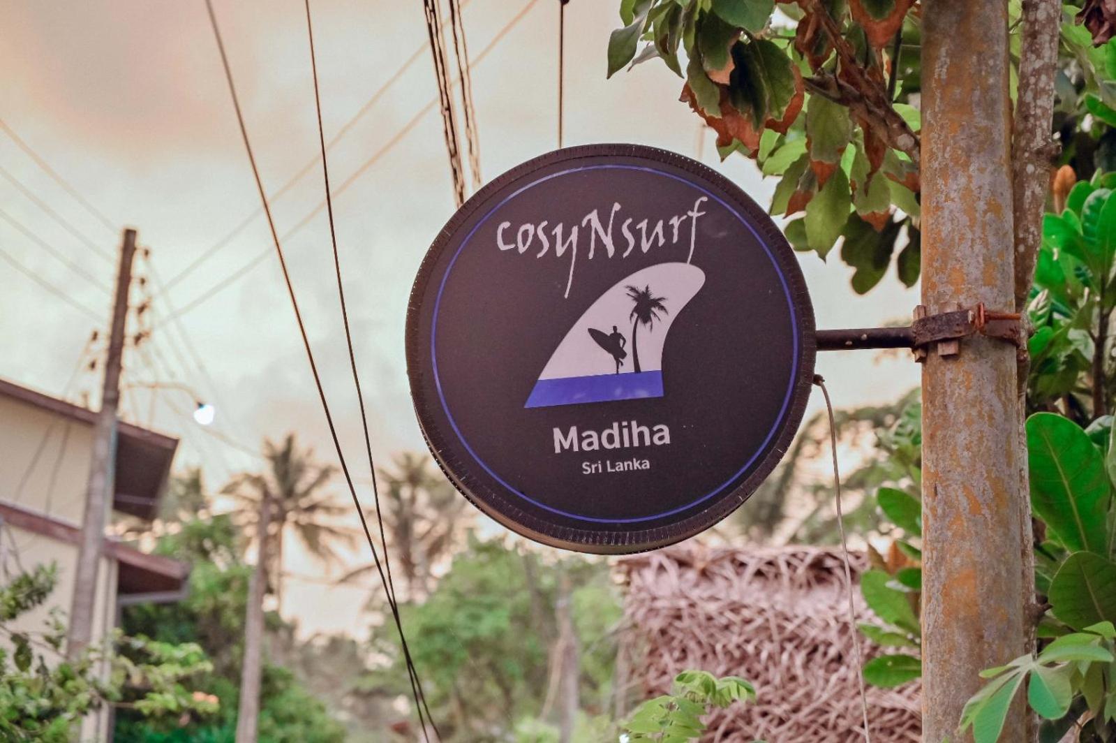 Cosynsurf Acomodação com café da manhã Matara Exterior foto