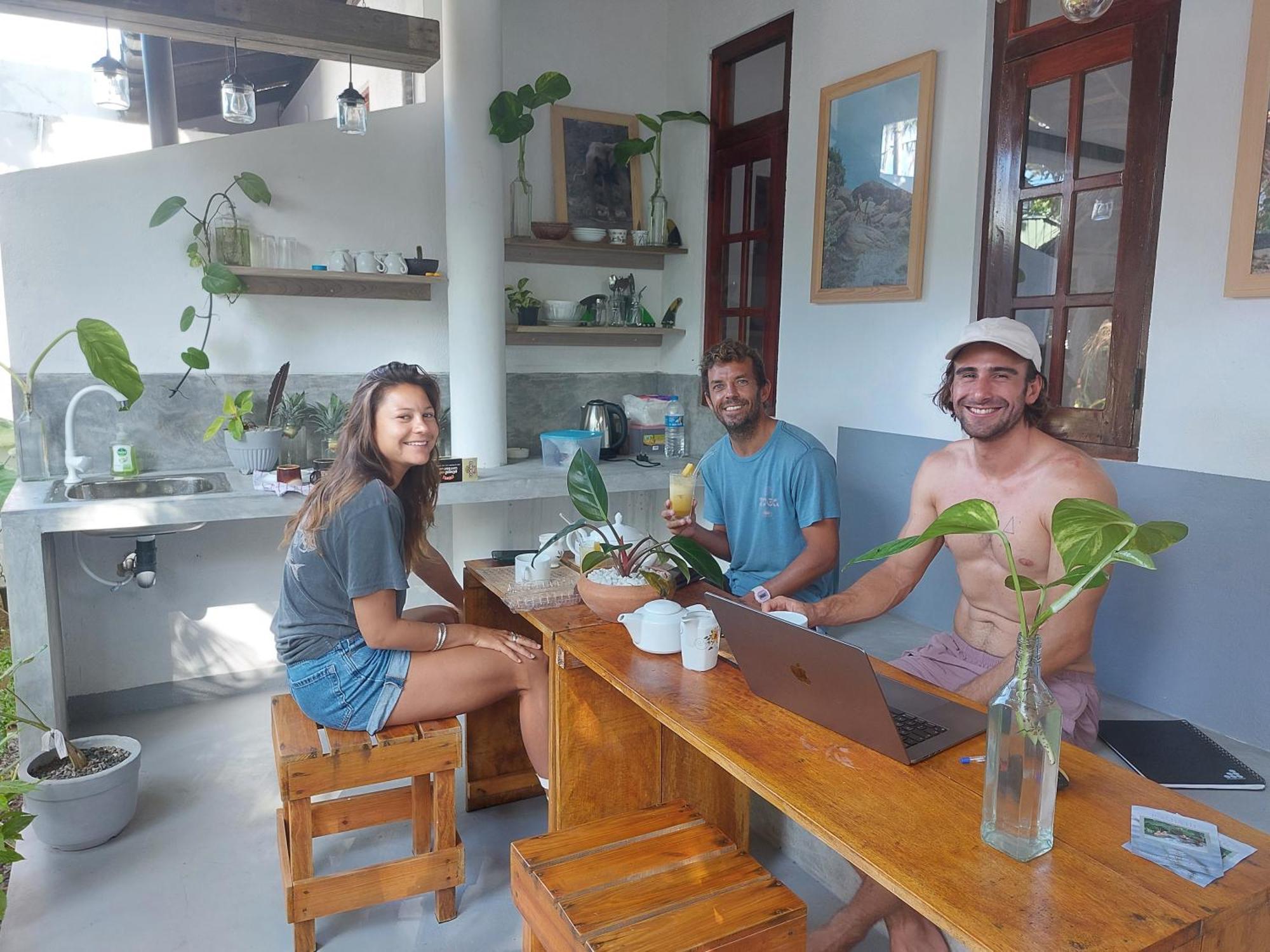Cosynsurf Acomodação com café da manhã Matara Exterior foto